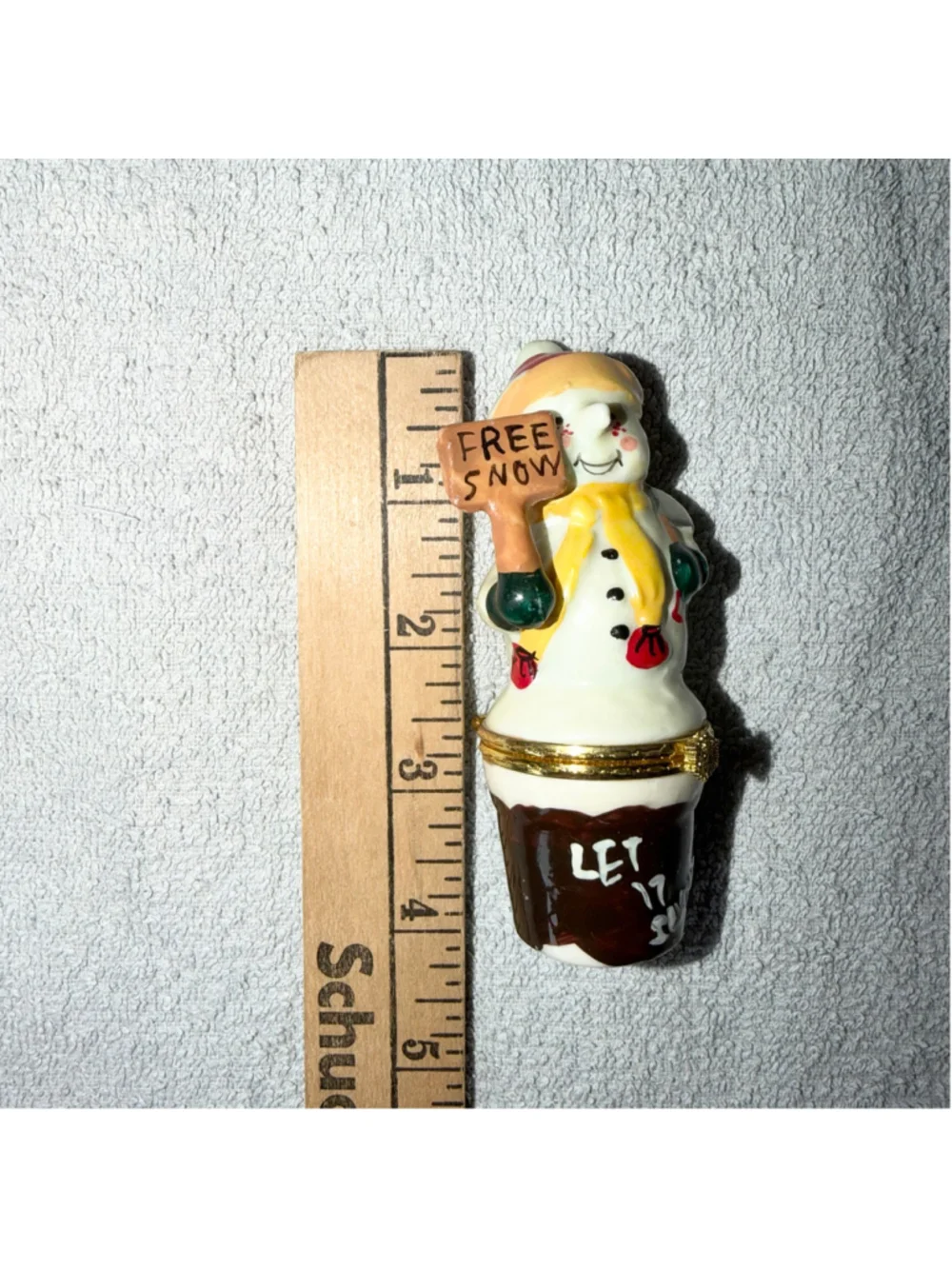 Vintage Small Hinged Trinket Box Christmas Winter Snowman Free Snow Porcelain